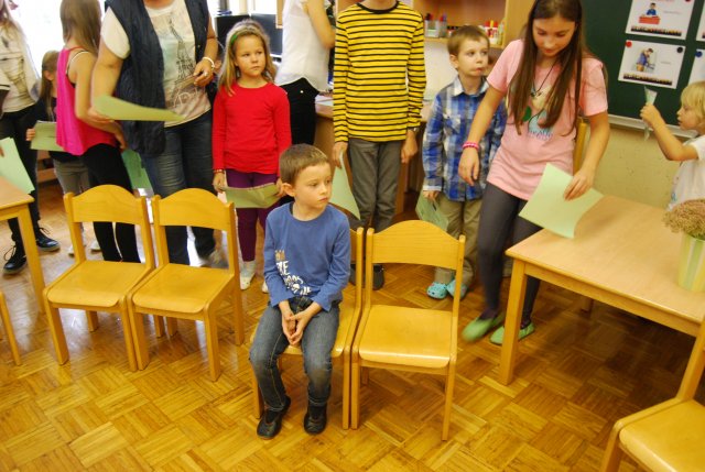 gradimo prijateljstvo 107